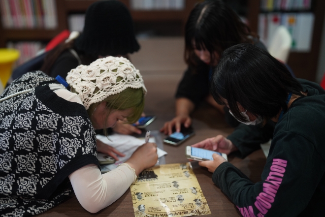 校舎を使った謎解きイベント 140問に及ぶ問題から最大の謎を解き明かす！